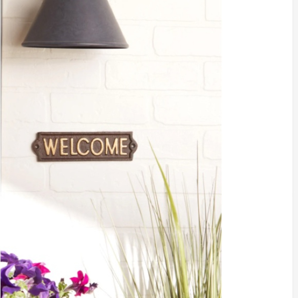 NIB Cast Iron Welcome Sign